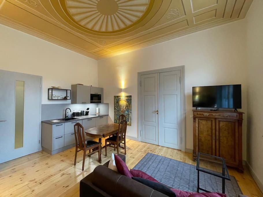 Ferienwohnung - Schweriner Altstadt - Fewo 9 شفيرين المظهر الخارجي الصورة